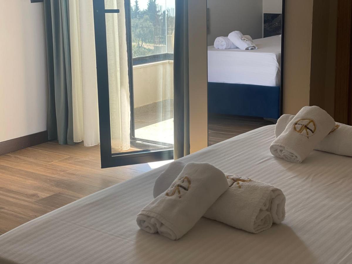 Gogo'S Boutique Hotel Dhërmi Exteriör bild